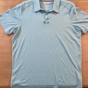 Medium tailored Oakley Golf Polo Hydrolix Gently worn.